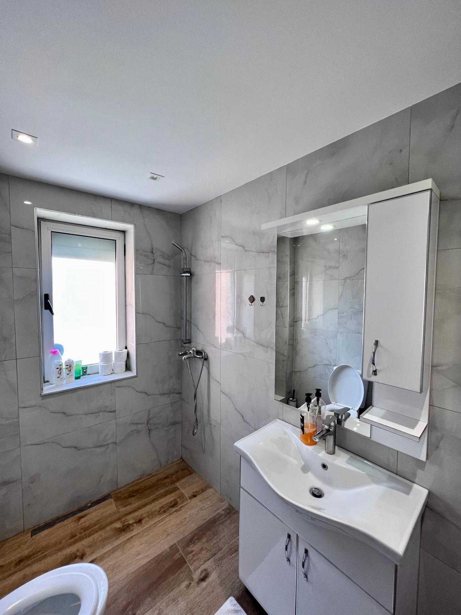 Skanderbeg Square Apartment تيرانا المظهر الخارجي الصورة