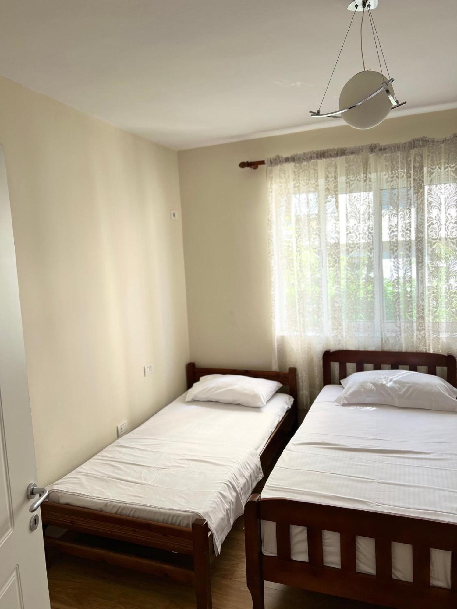 Skanderbeg Square Apartment تيرانا المظهر الخارجي الصورة