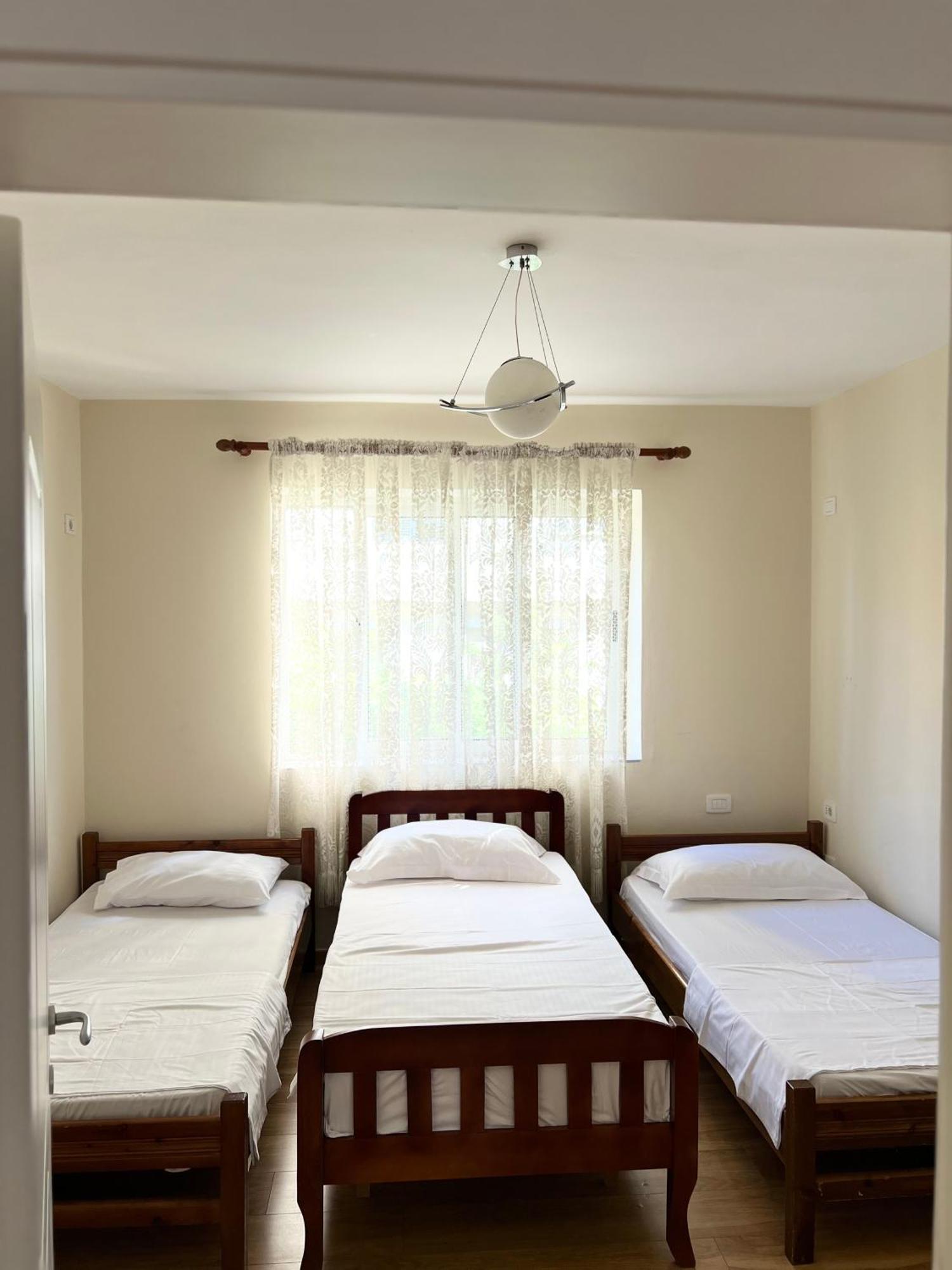 Skanderbeg Square Apartment تيرانا المظهر الخارجي الصورة